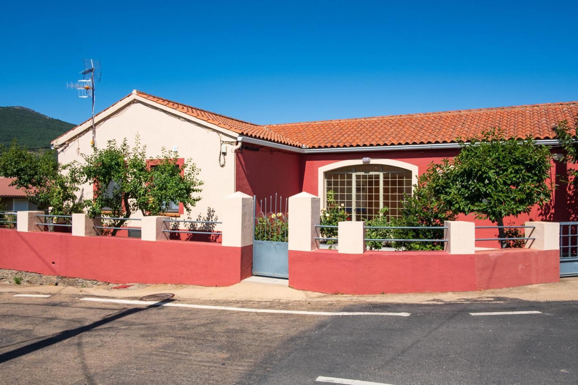 Casa Rural Rinconada La Rinconada de la Sierra Ngoại thất bức ảnh